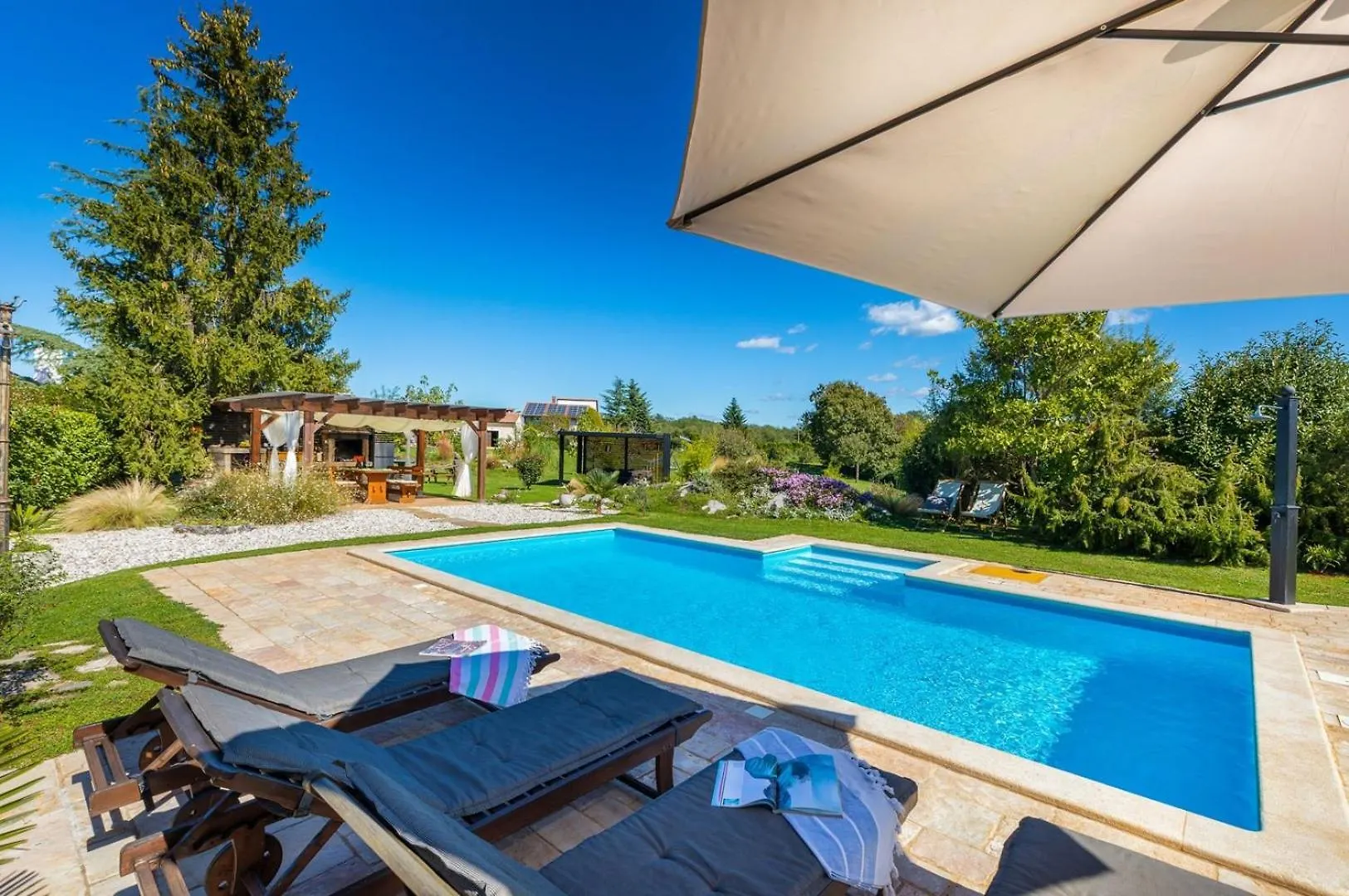 Holiday House Dorstari Heki فيلة